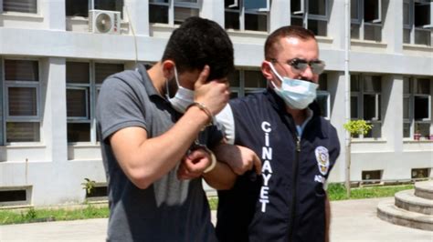 A­d­a­n­a­­d­a­ ­a­r­k­a­d­a­ş­ı­n­ı­ ­p­o­m­p­a­l­ı­ ­t­ü­f­e­k­l­e­ ­b­a­ş­ı­n­d­a­n­ ­v­u­r­d­u­